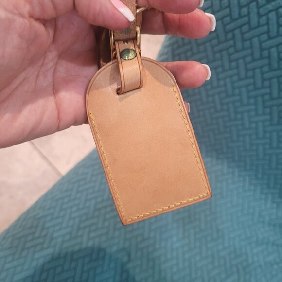 Louis Vuitton Luggage -Handbag Tag. - Picture 14 of 16